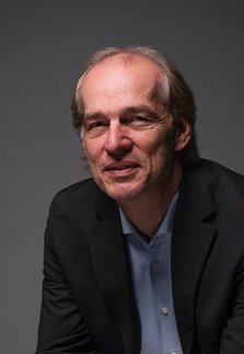 Portraitbild von Winfried Steiner